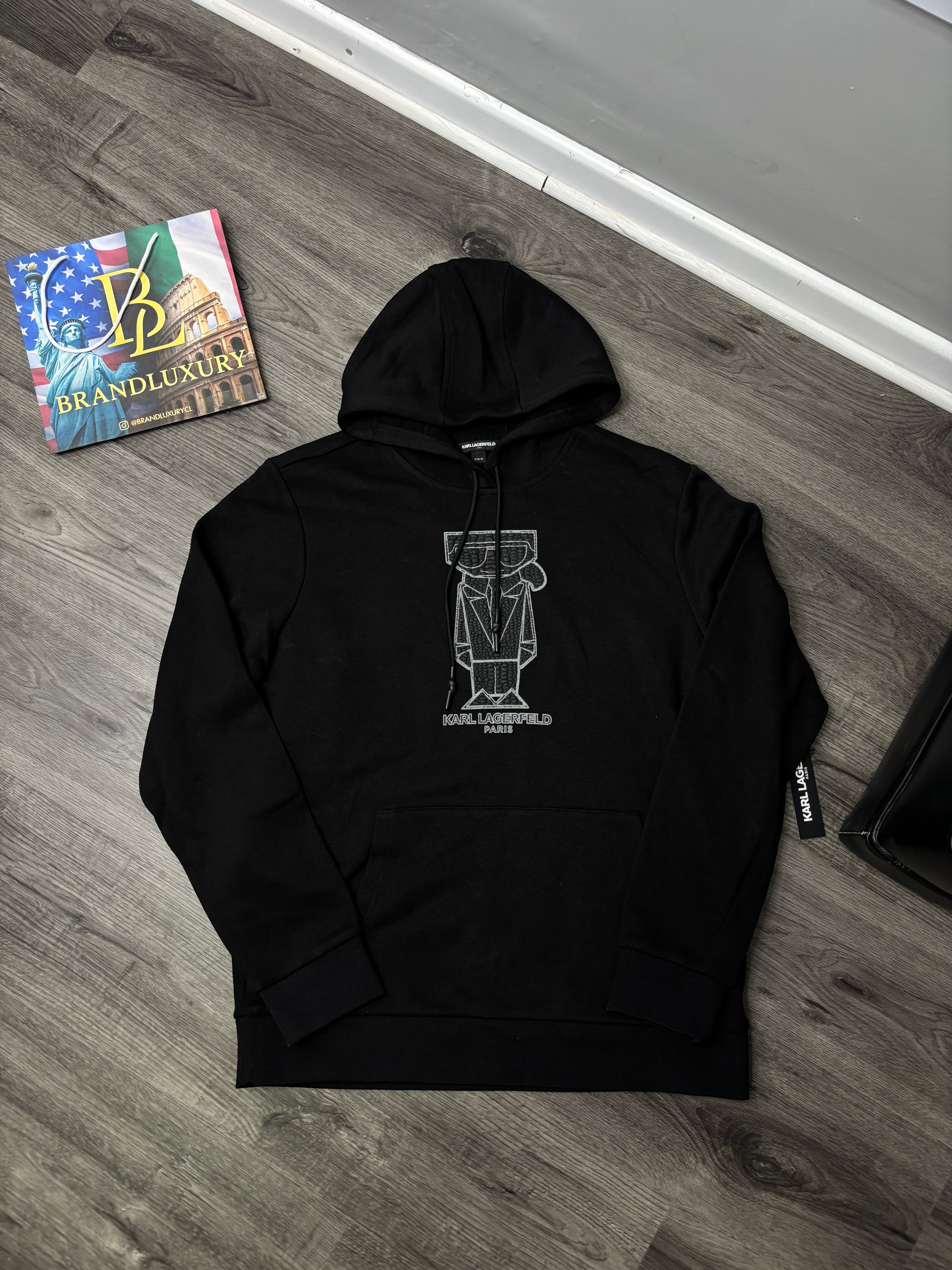 Poleron Karl Larfeld